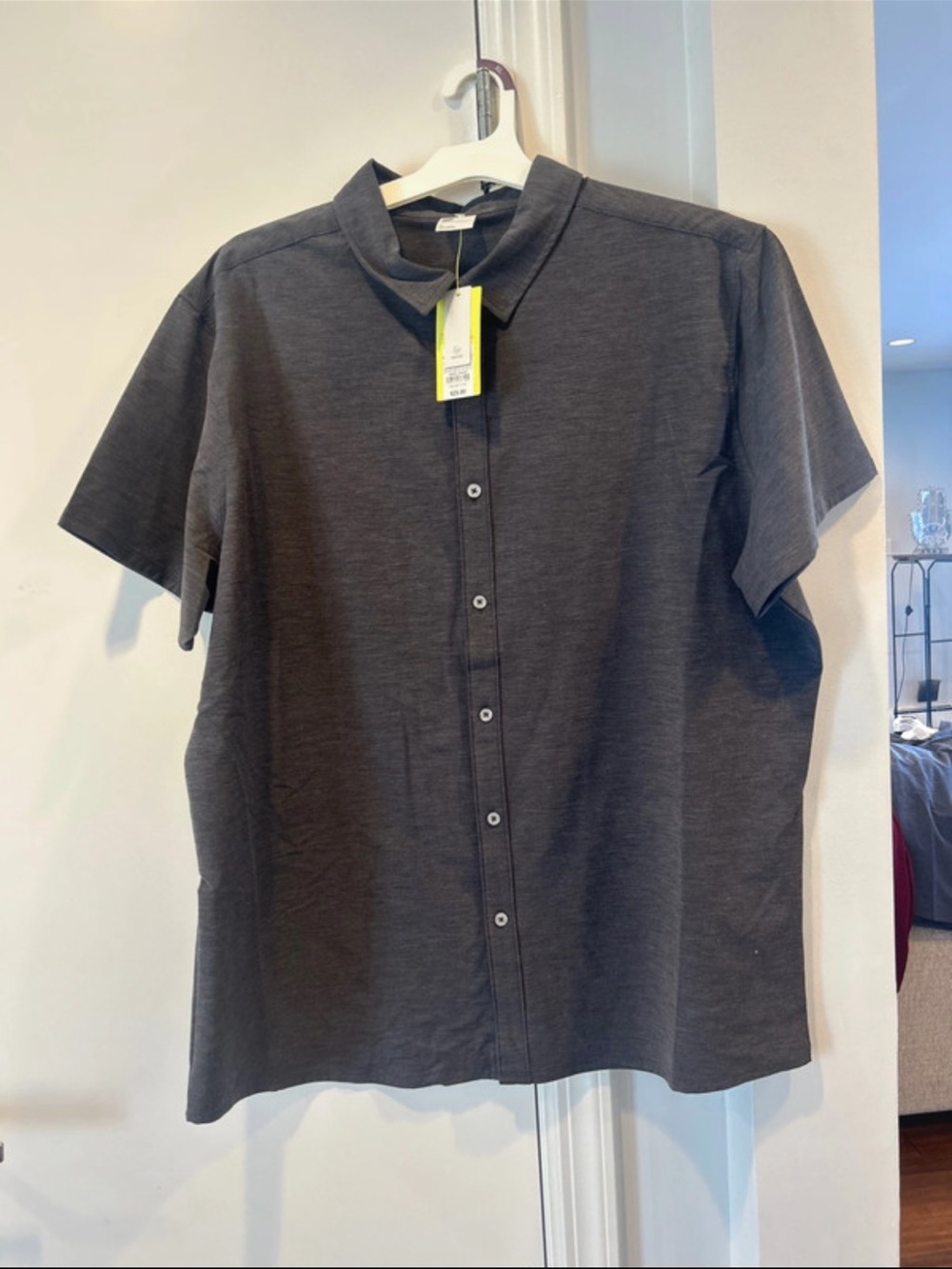 all in motion Men's Short-Sleeve Button-Down Shirt in Charcoal Gray